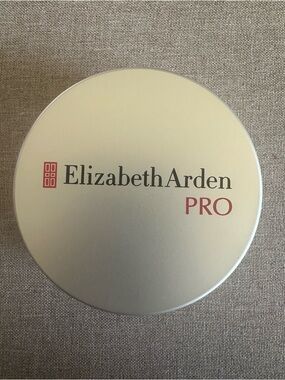 Elizabeth Arden PRO Finishing Touch Loose Powder - Light Peach